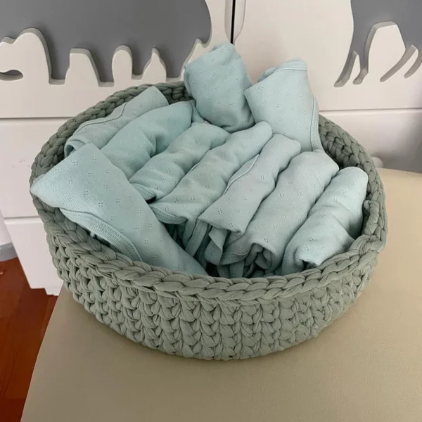 Mint Yeşili Yuvarlak Örgü Bebek Sepeti