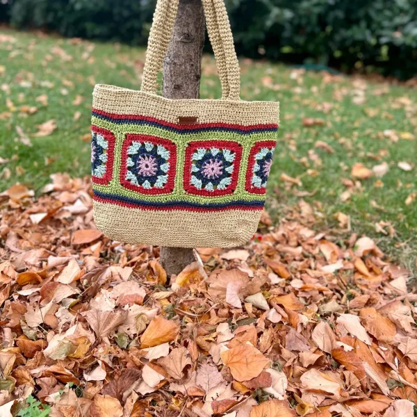 Natural-Tone Floral Granny Square Tote