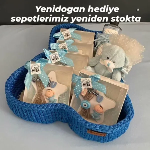 Mavi Örgü Yenidoğan Hediye Sepeti