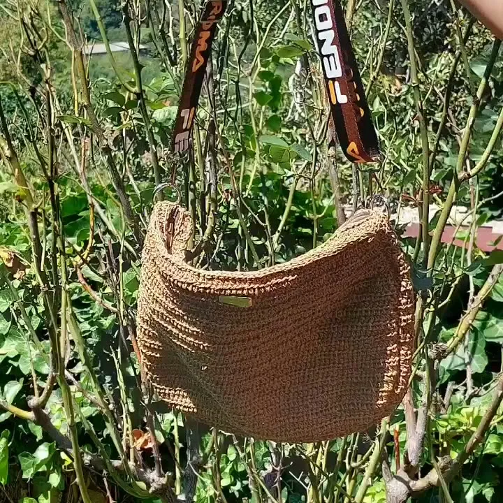 Dokulu Örgü Desenli Kumaş Saplı Omuz Çantası